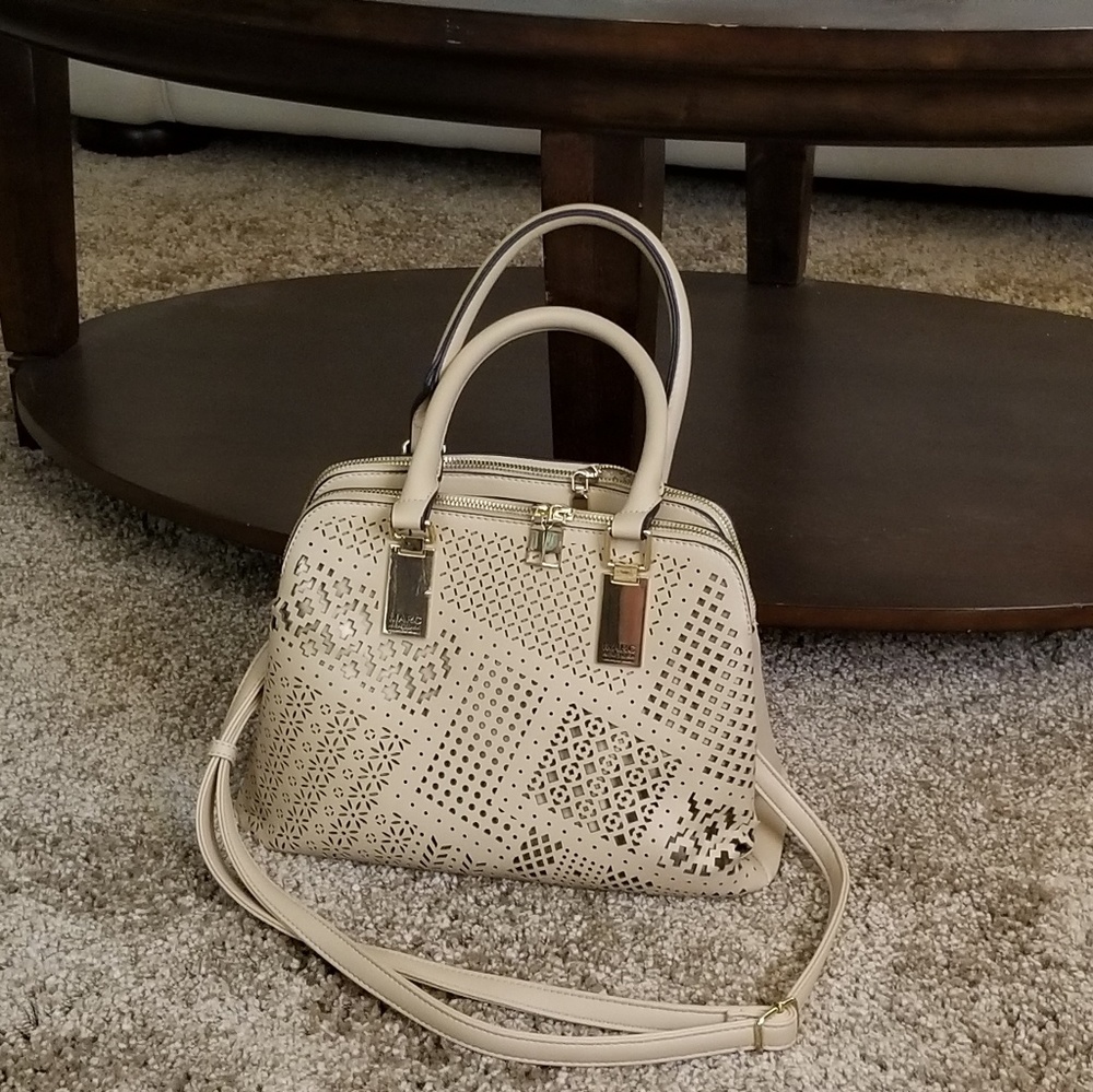 Purses - Picture 4 of 5